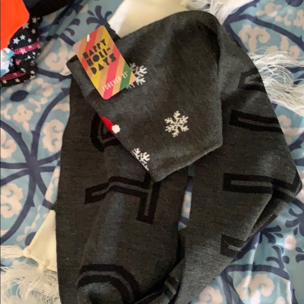 Holiday scarf